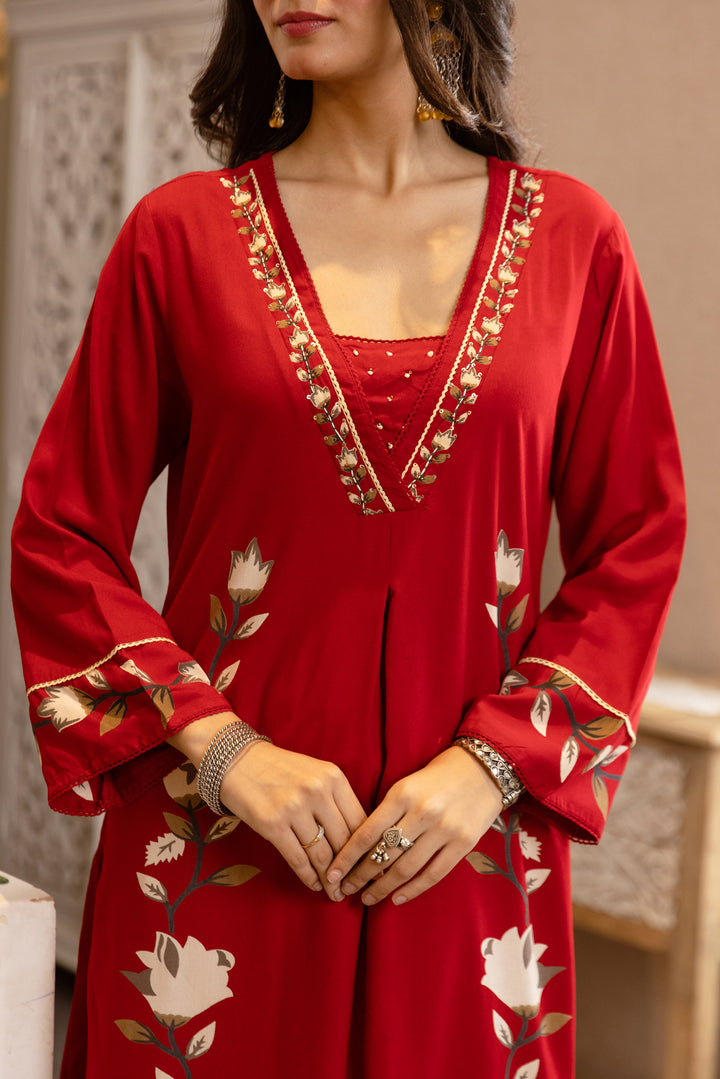 Nehamta Women's Red Rayon Kurta & Palazzo Set