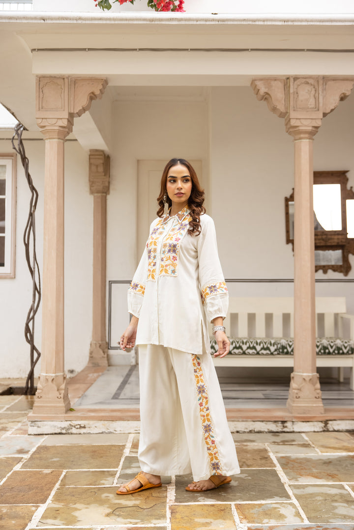 Nehamta Women's White Rayon Short Kurta with Palazzo