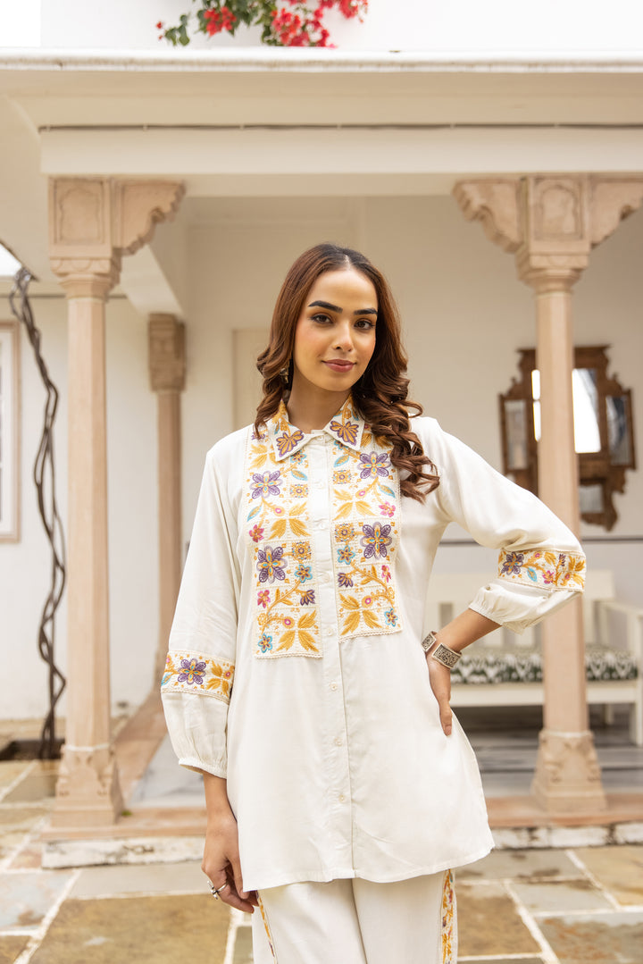 Nehamta Women's White Rayon Short Kurta with Palazzo