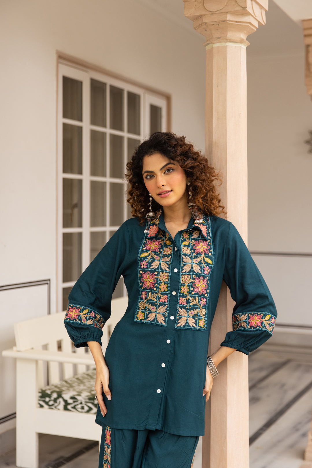 Nehamta Women's Rama Green Rayon Short Kurta with Palazzo