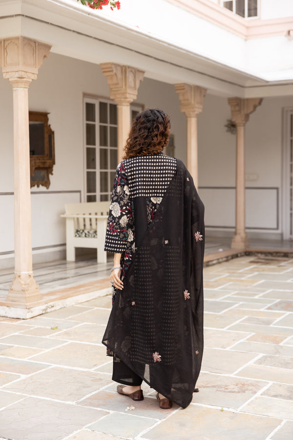 Nehamta Women's Black Cotton Kurta with Pant & Dupatta