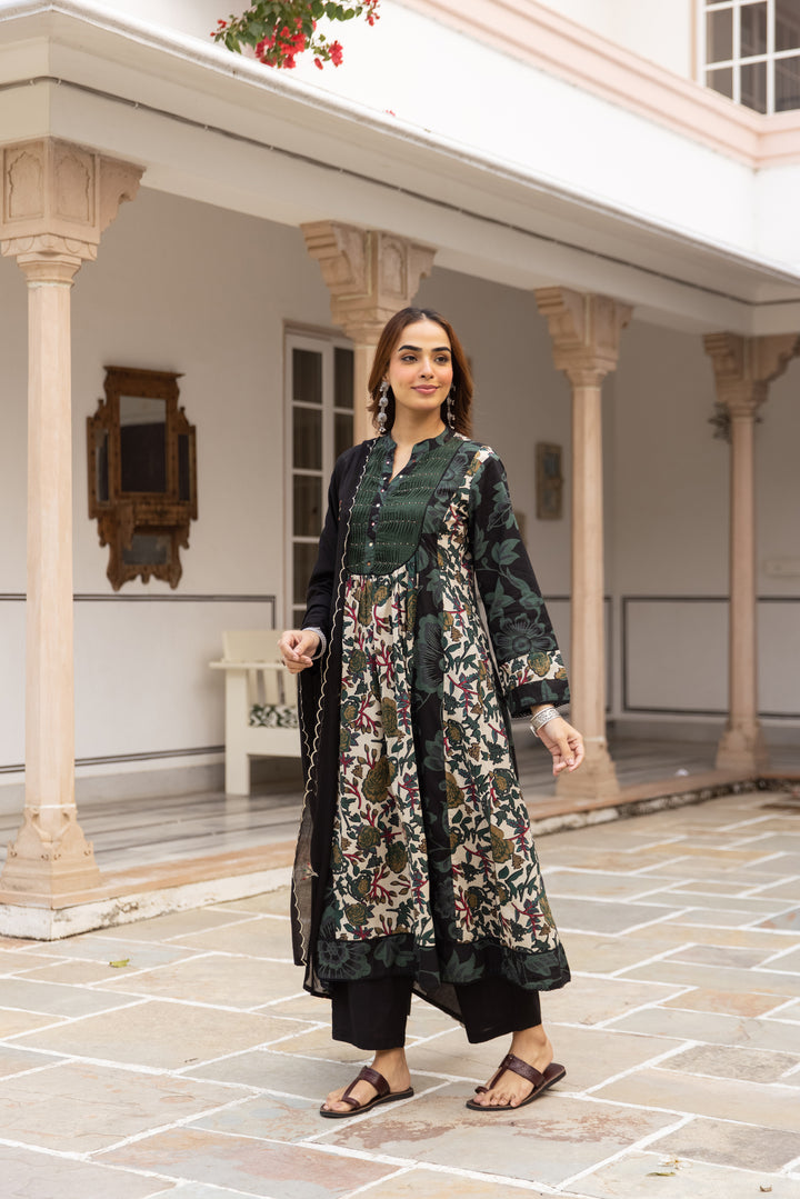 Nehamta Women's Bottle Green Cotton Kurta with Pant & Dupatta