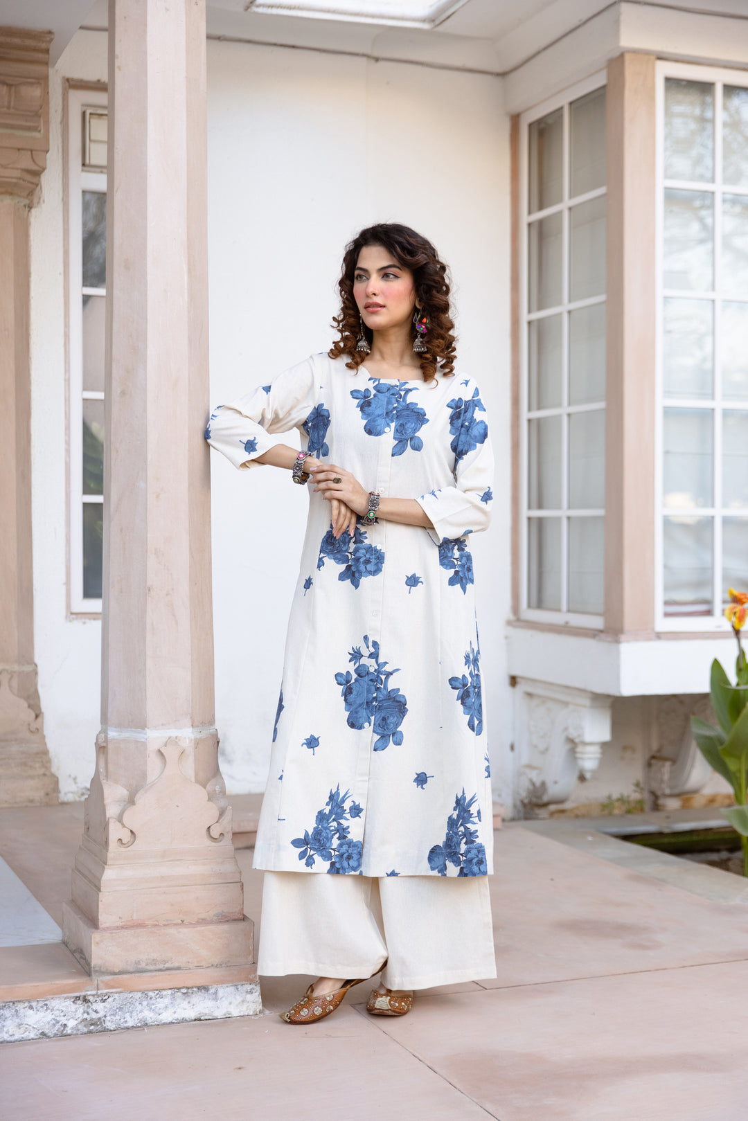 Nehamta Women's White Cotton Blend Kurta & Palazzo Set