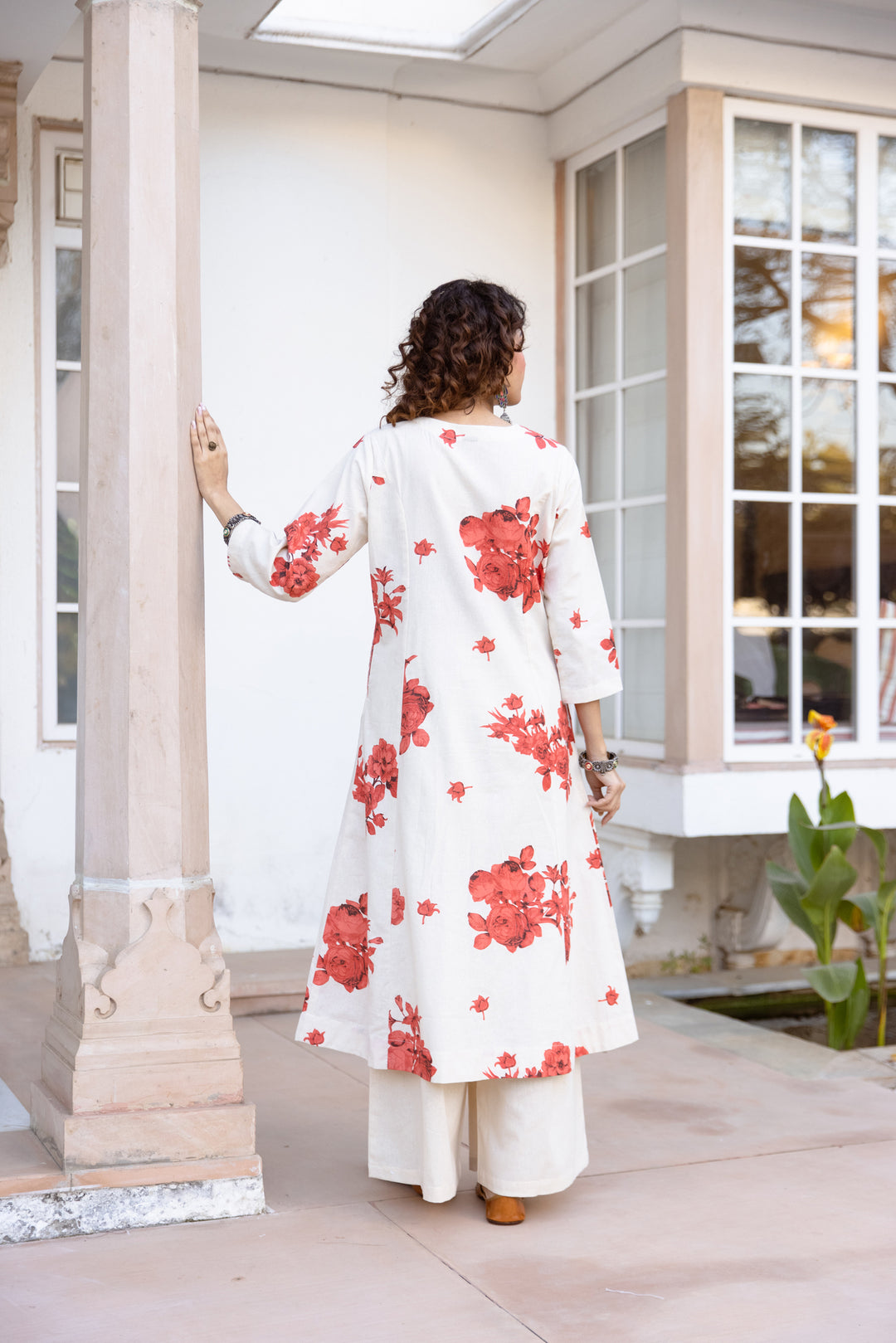 Nehamta Women's White Cotton Blend Kurta & Palazzo Set