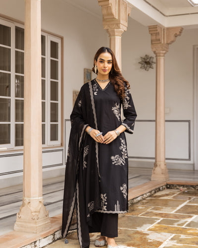 Nehamta Women's Black Cotton Kurta with Pant & Dupatta