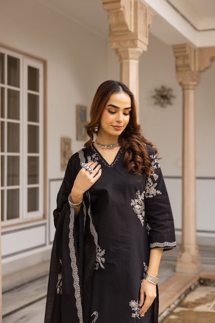 Nehamta Women's Black Cotton Kurta with Pant & Dupatta