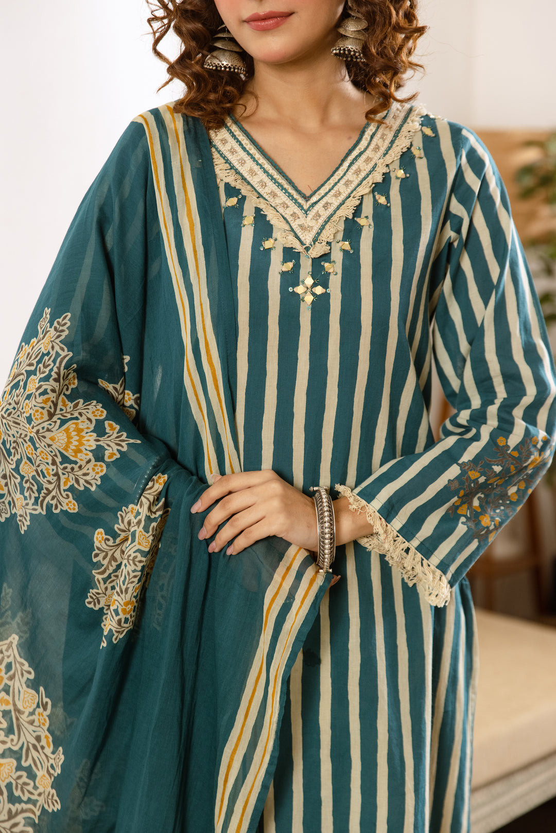 Nehamta Women's Green Cotton Kurta with Pant & Dupatta