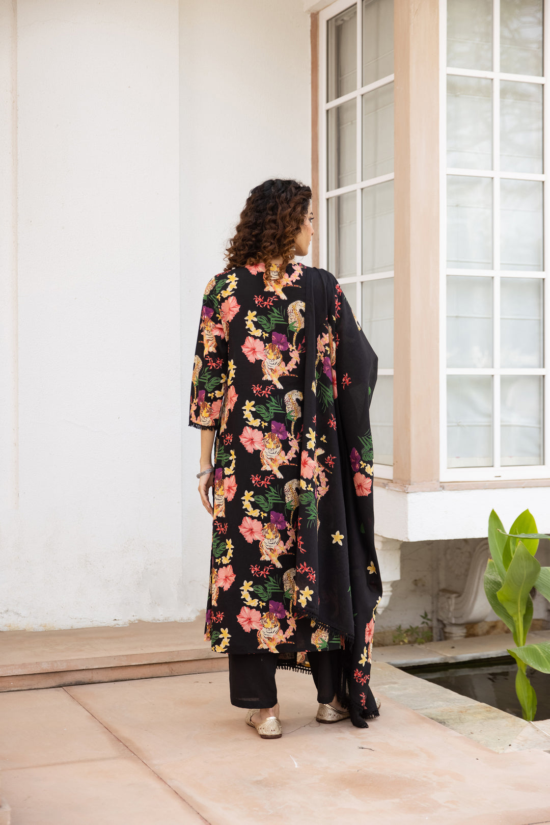 Nehamta Women's Black Cotton Kurta with Pant & Dupatta