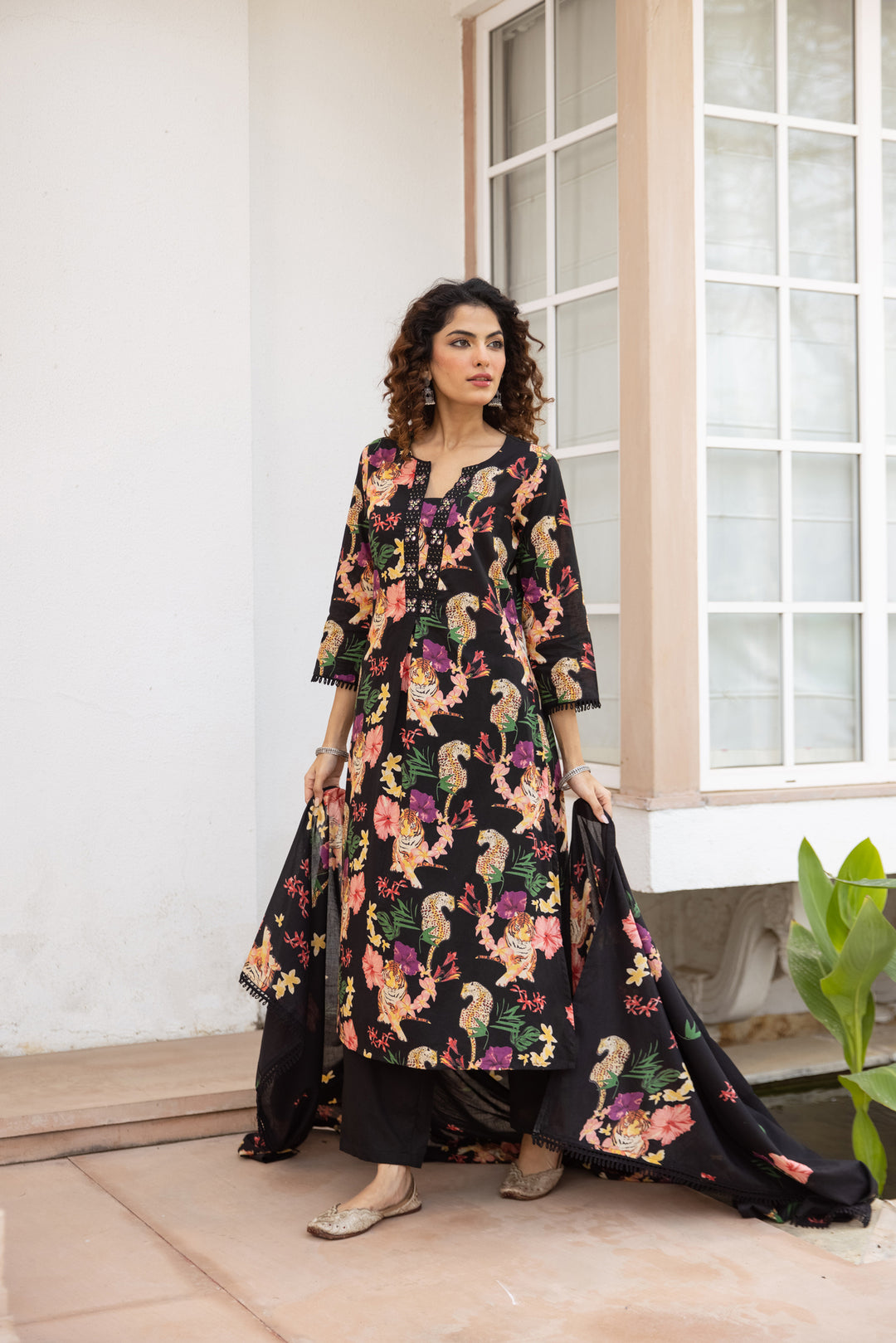 Nehamta Women's Black Cotton Kurta with Pant & Dupatta