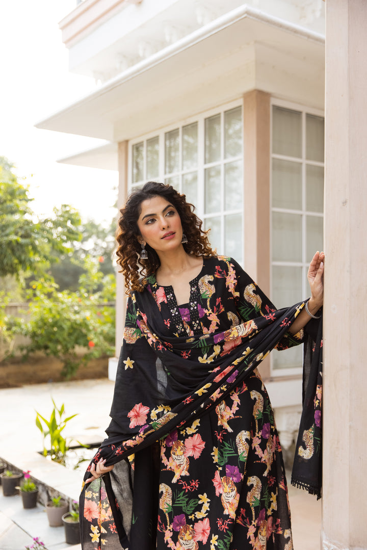 Nehamta Women's Black Cotton Kurta with Pant & Dupatta