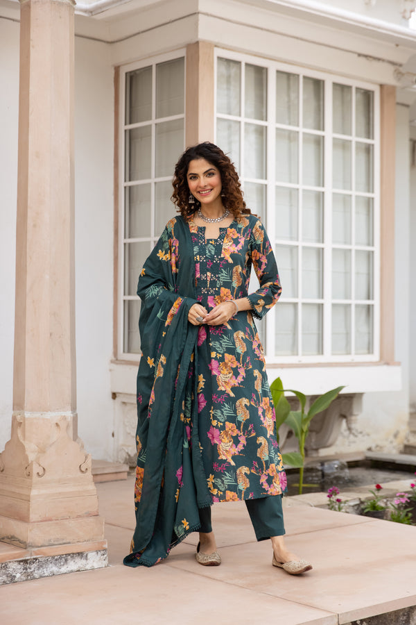 Nehamta Women's Green Cotton Kurta with Pant & Dupatta