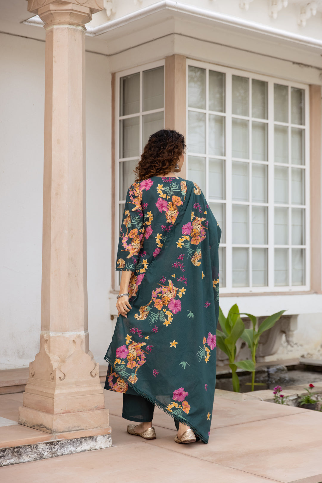 Nehamta Women's Green Cotton Kurta with Pant & Dupatta