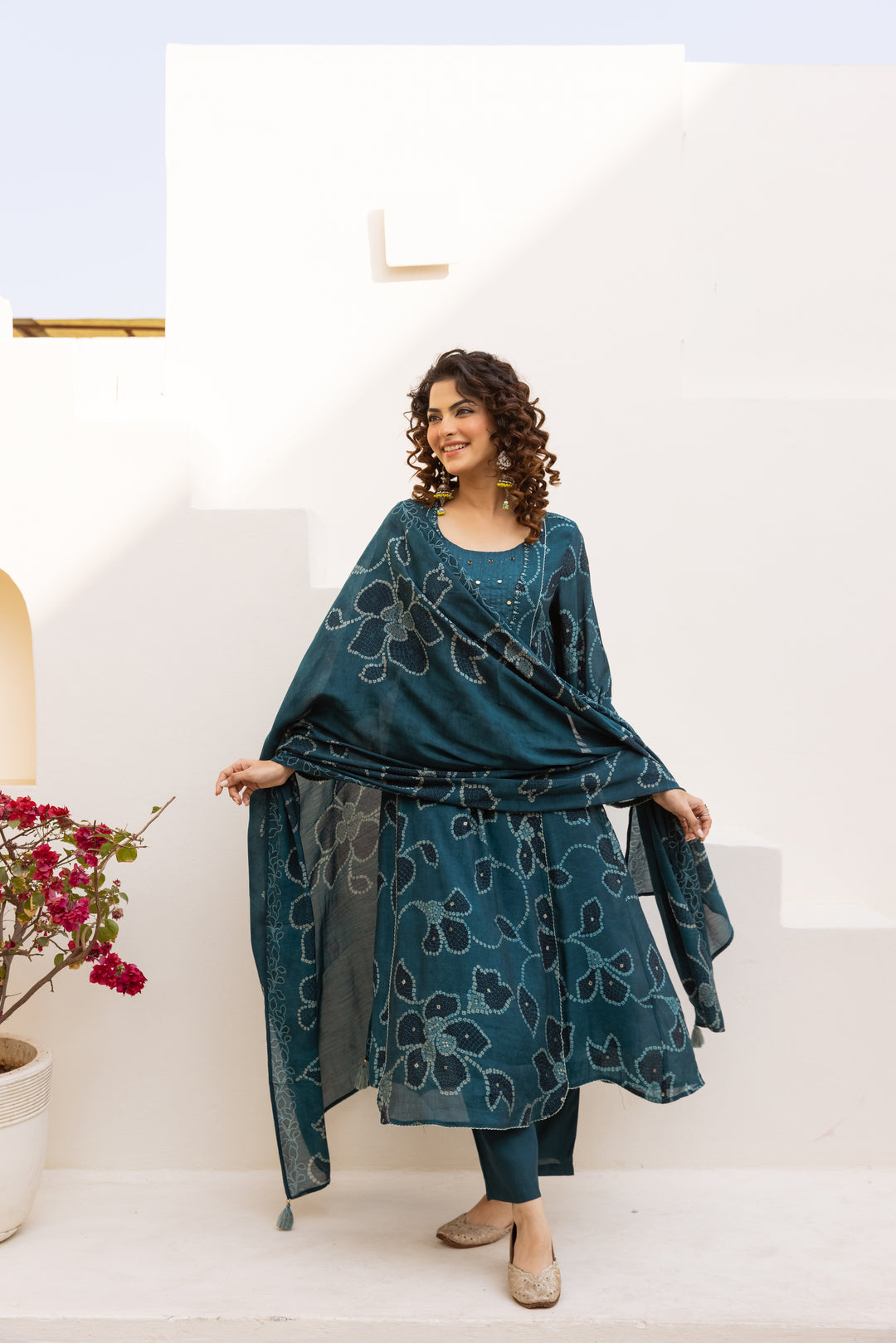Nehamta Women's Bottle Green Mulmul Chanderi Kurta With Pant & Dupatta set