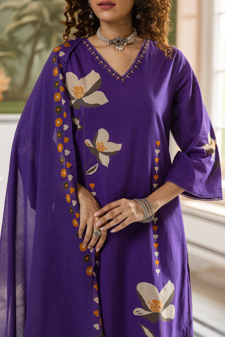 Nehamta Women's purple Cotton 60*60 Kurta With Palazzo & Dupatta set