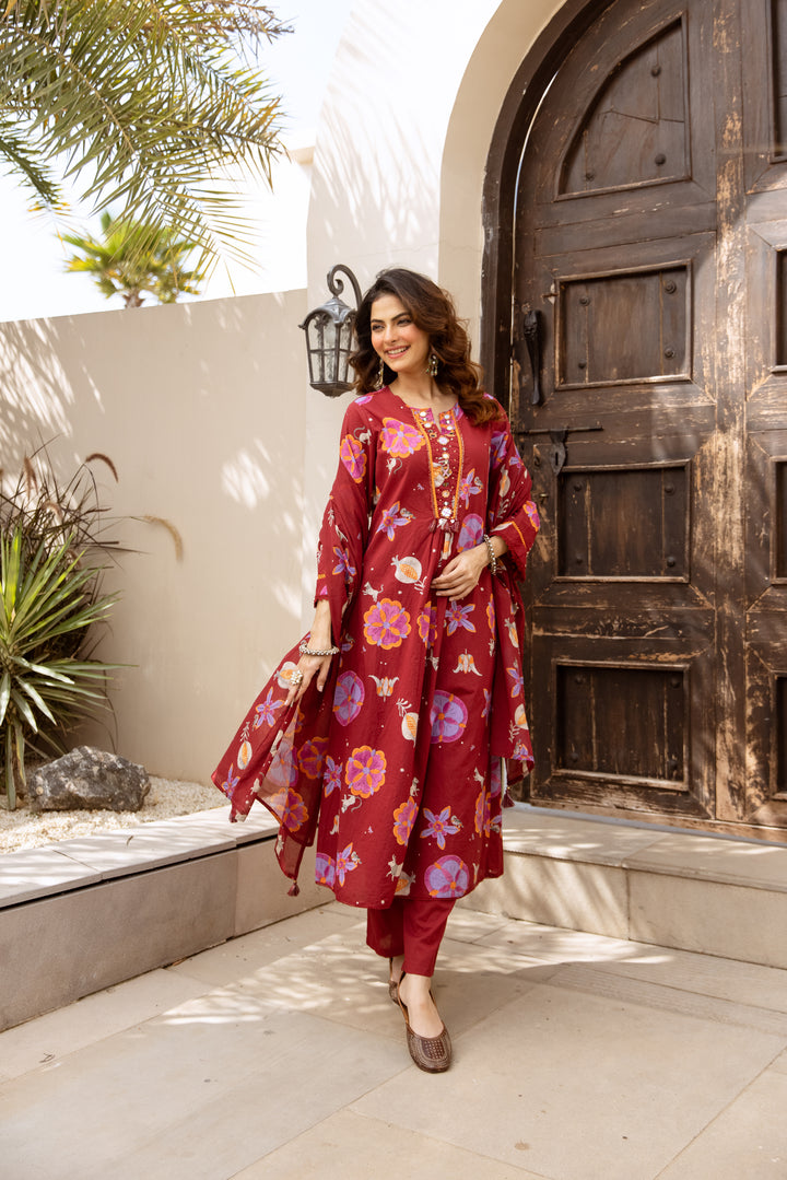 Nehamta Women's Red Cotton 60*60 Kurta With Pant & Dupatta set