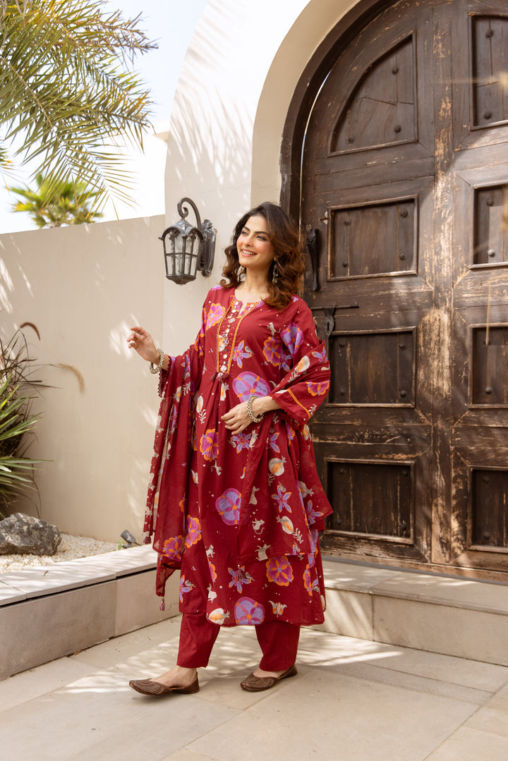 Nehamta Women's Red Cotton 60*60 Kurta With Pant & Dupatta set