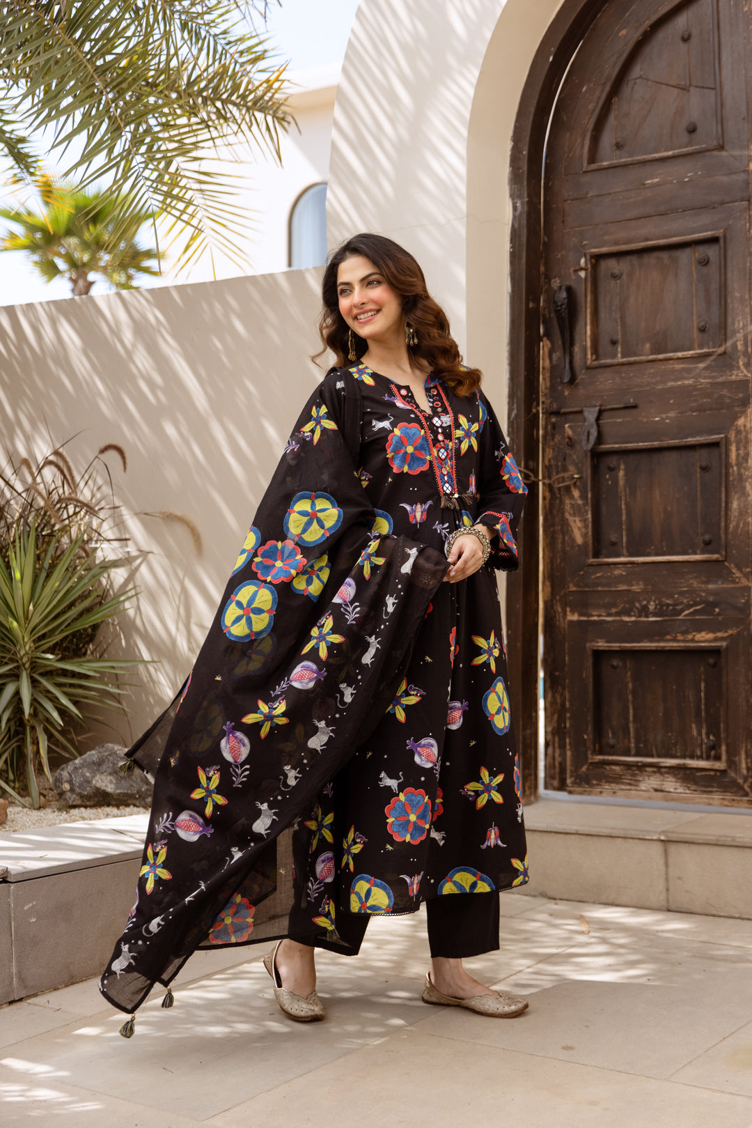 Nehamta Women's Black Cotton 60*60 Kurta With Pant & Dupatta set