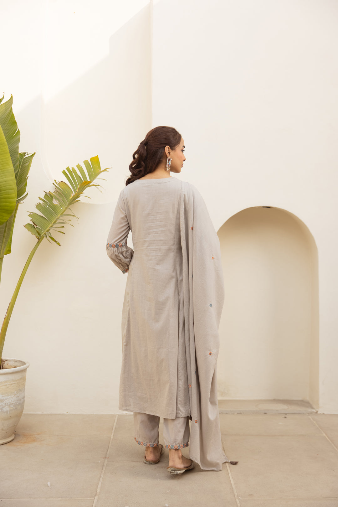 Nehamta Women's Light Grey Mulmul Cotton Kurta With Pant & Dupatta set