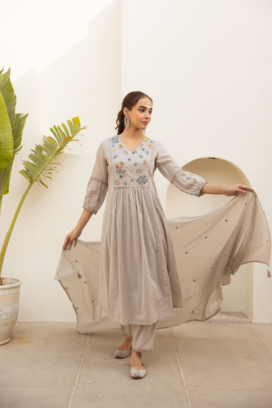 Nehamta Women's Light Grey Mulmul Cotton Kurta With Pant & Dupatta set