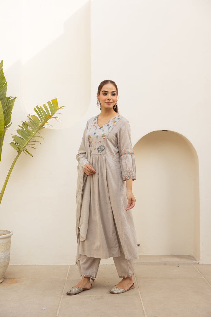 Nehamta Women's Light Grey Mulmul Cotton Kurta With Pant & Dupatta set
