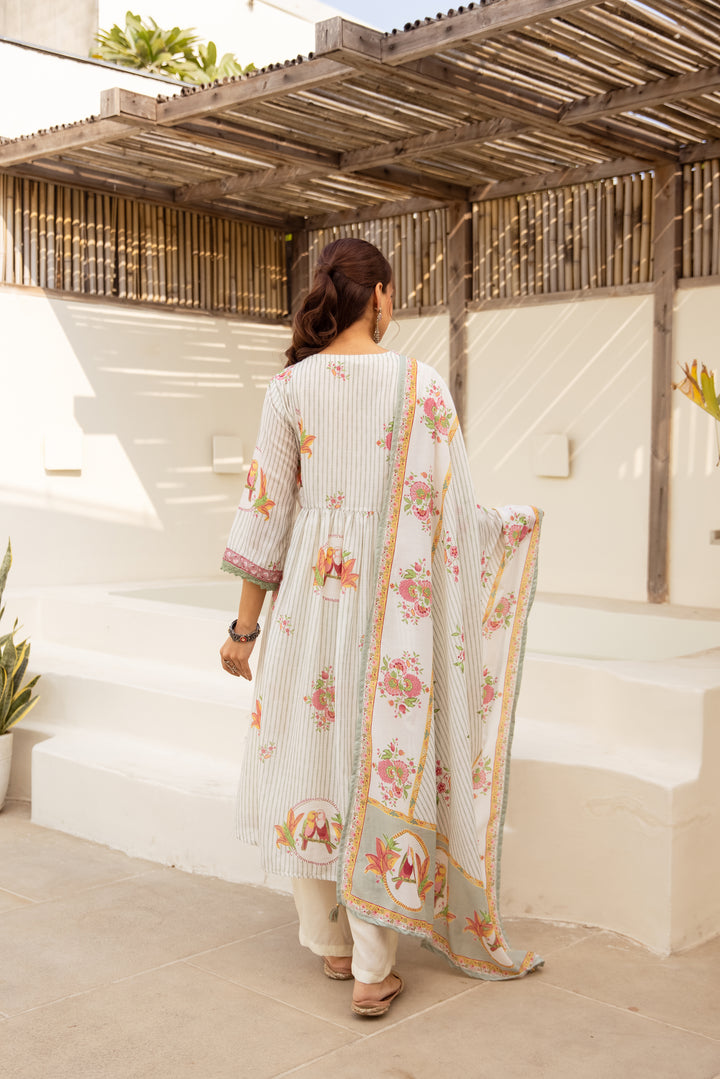 Nehamta Women's Off White Muslin Kurta With Pant & Dupatta set