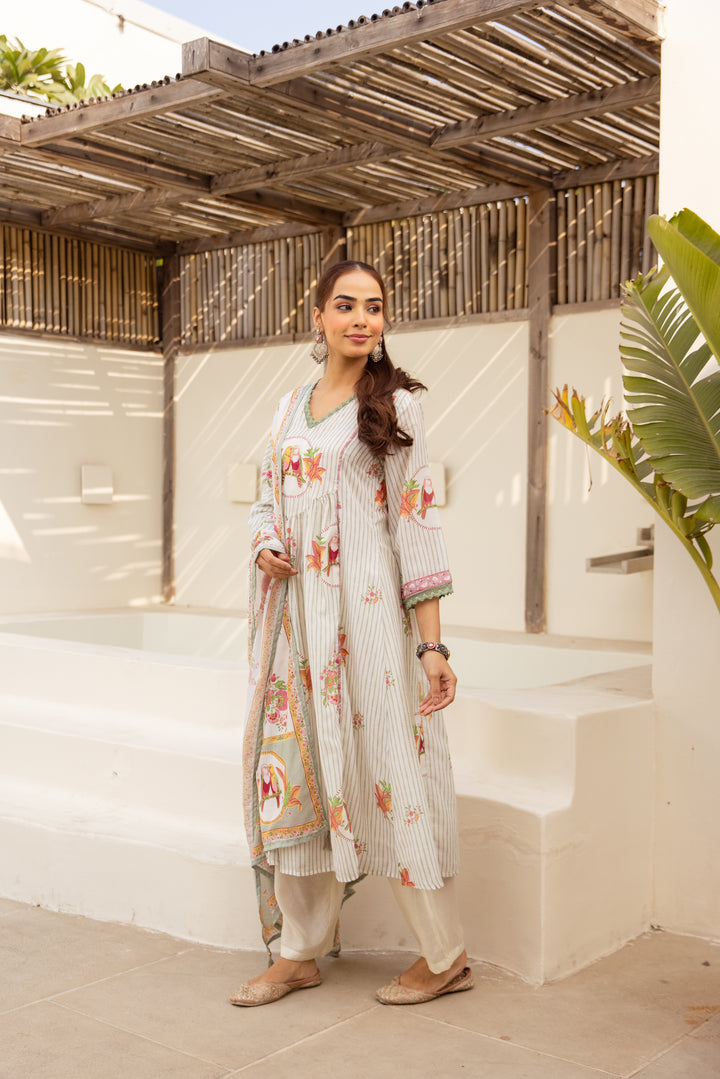 Nehamta Women's Off White Muslin Kurta With Pant & Dupatta set