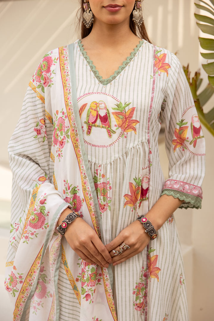 Nehamta Women's Off White Muslin Kurta With Pant & Dupatta set