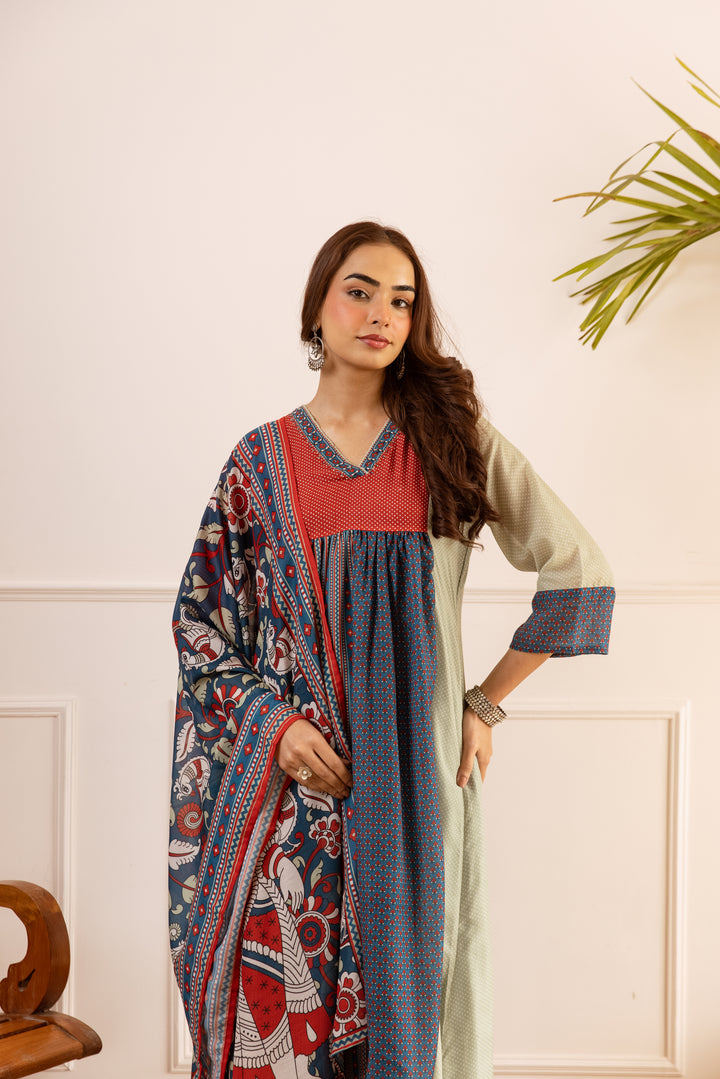 Nehamta Women's Multicolor Muslin Kurta With Pant & Dupatta set