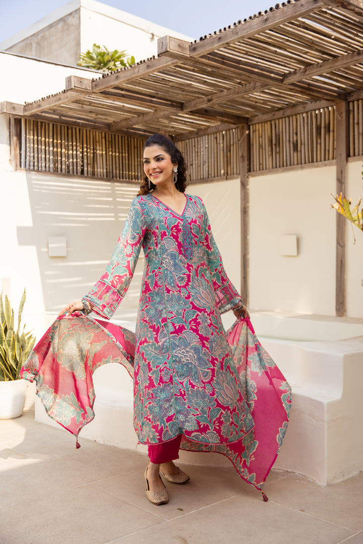 Nehamta Women's Grey Mulmul Chanderi Kurta With Pant & Dupatta set