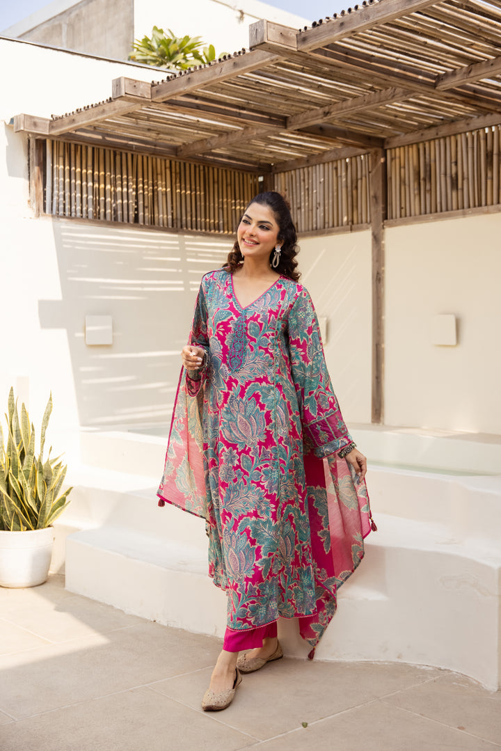 Nehamta Women's Grey Mulmul Chanderi Kurta With Pant & Dupatta set