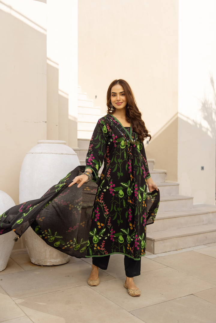Nehamta Women's Black Cotton 60*60 Kurta With Pant & Dupatta set