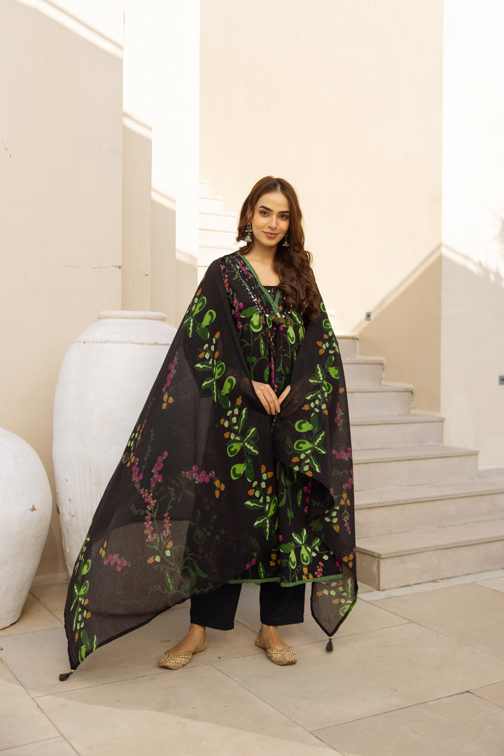 Nehamta Women's Black Cotton 60*60 Kurta With Pant & Dupatta set
