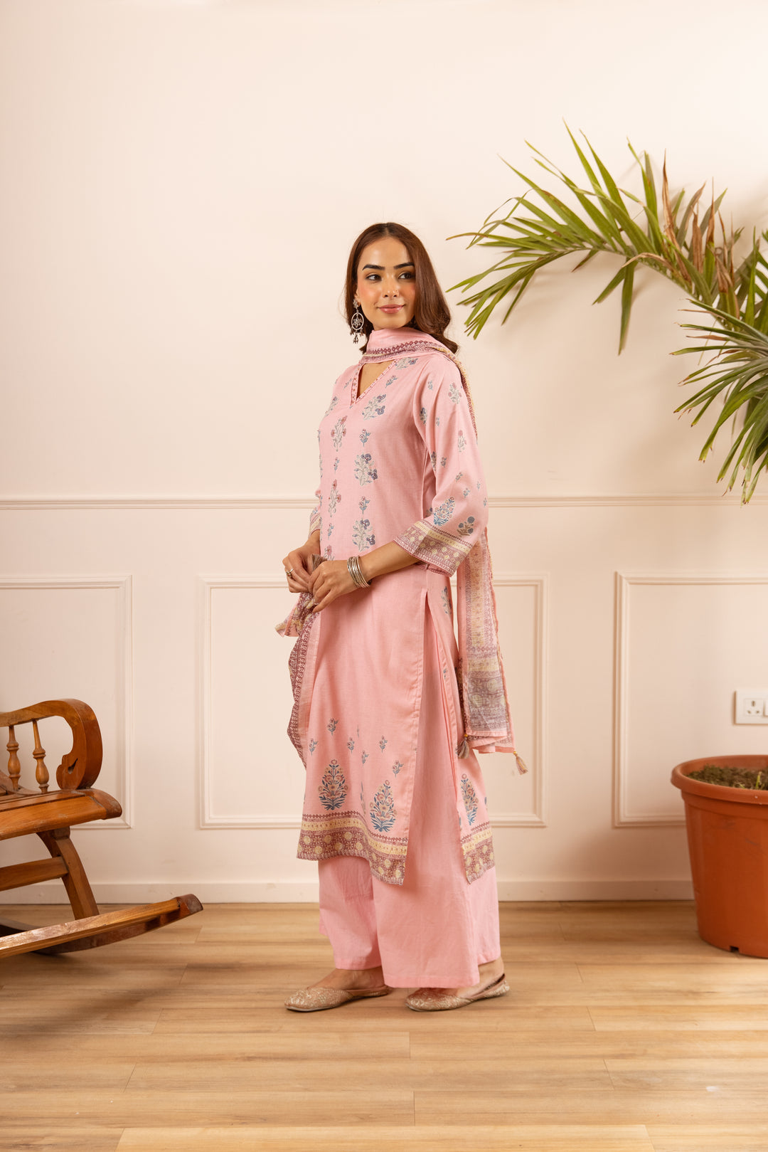Nehamta Women's Pink Natural Linen Kurta With Palazzo & Dupatta set