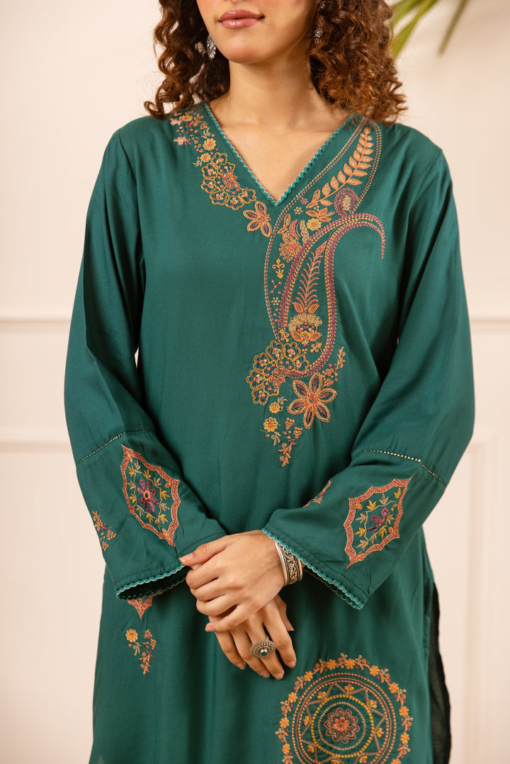 Nehamta Women's Green German Rayon Kurta With Palazzo set