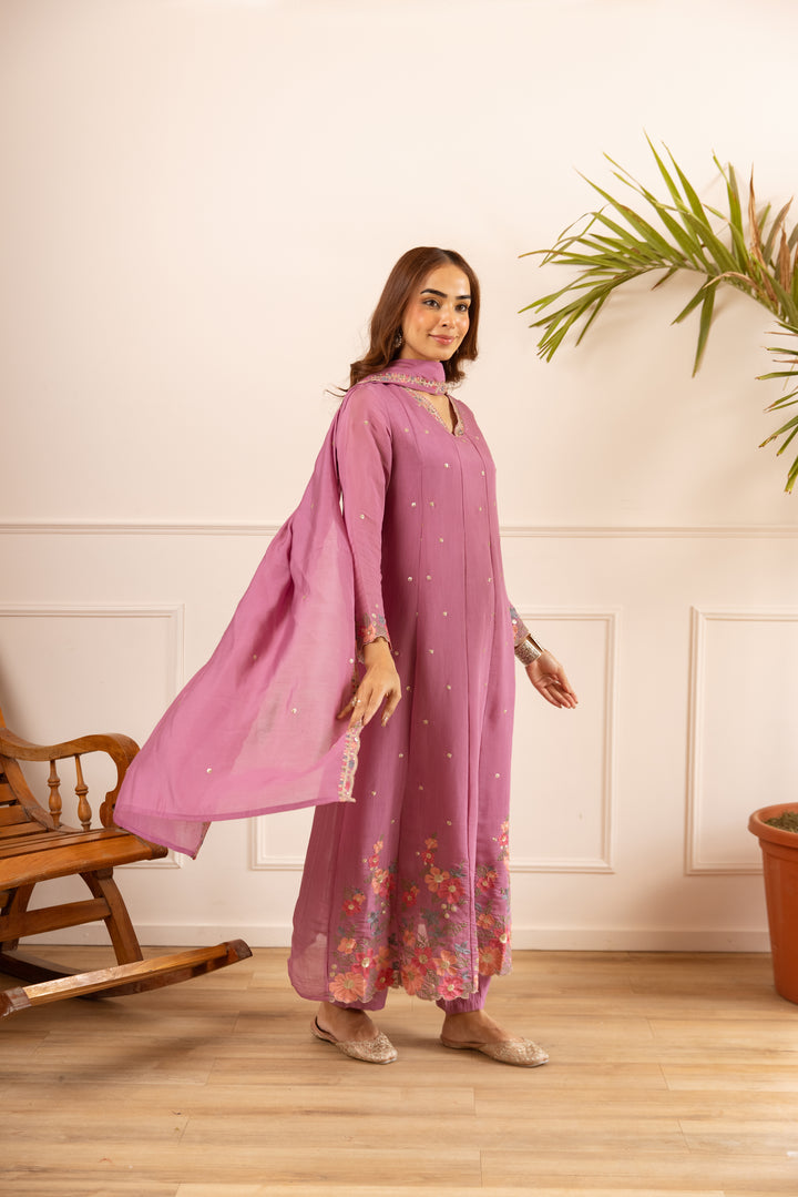 Nehamta Women's Pink Mulmul Chanderi Kurta With Pant & Dupatta set