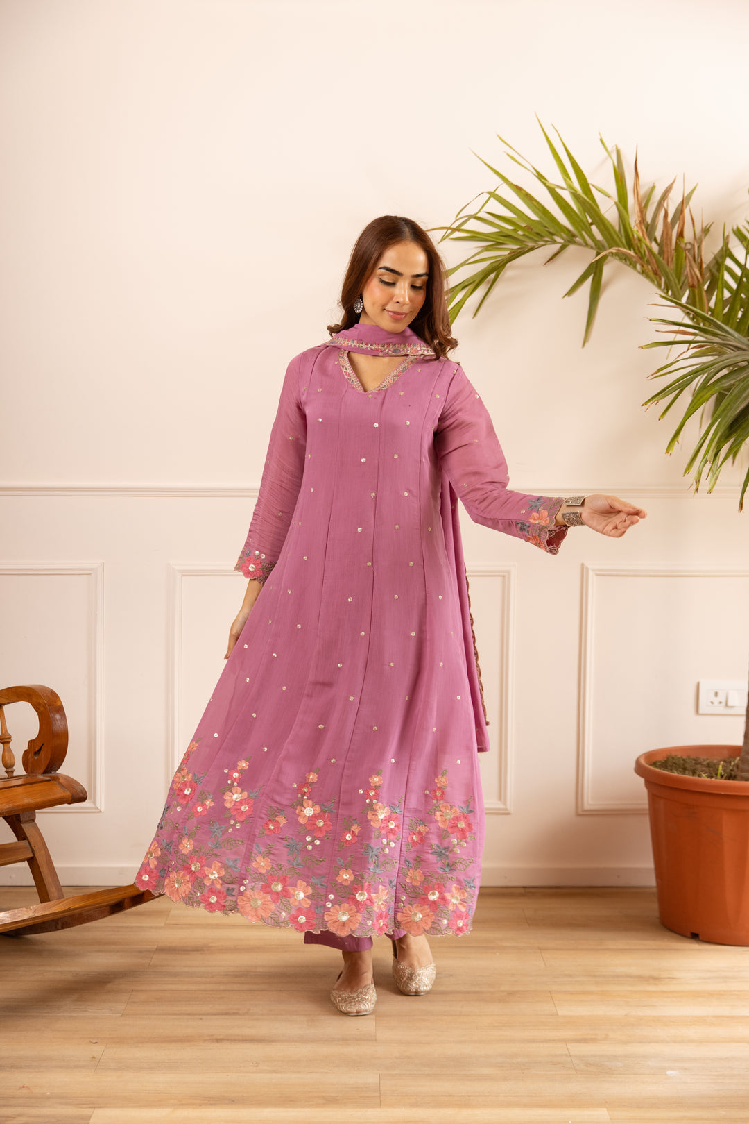 Nehamta Women's Pink Mulmul Chanderi Kurta With Pant & Dupatta set