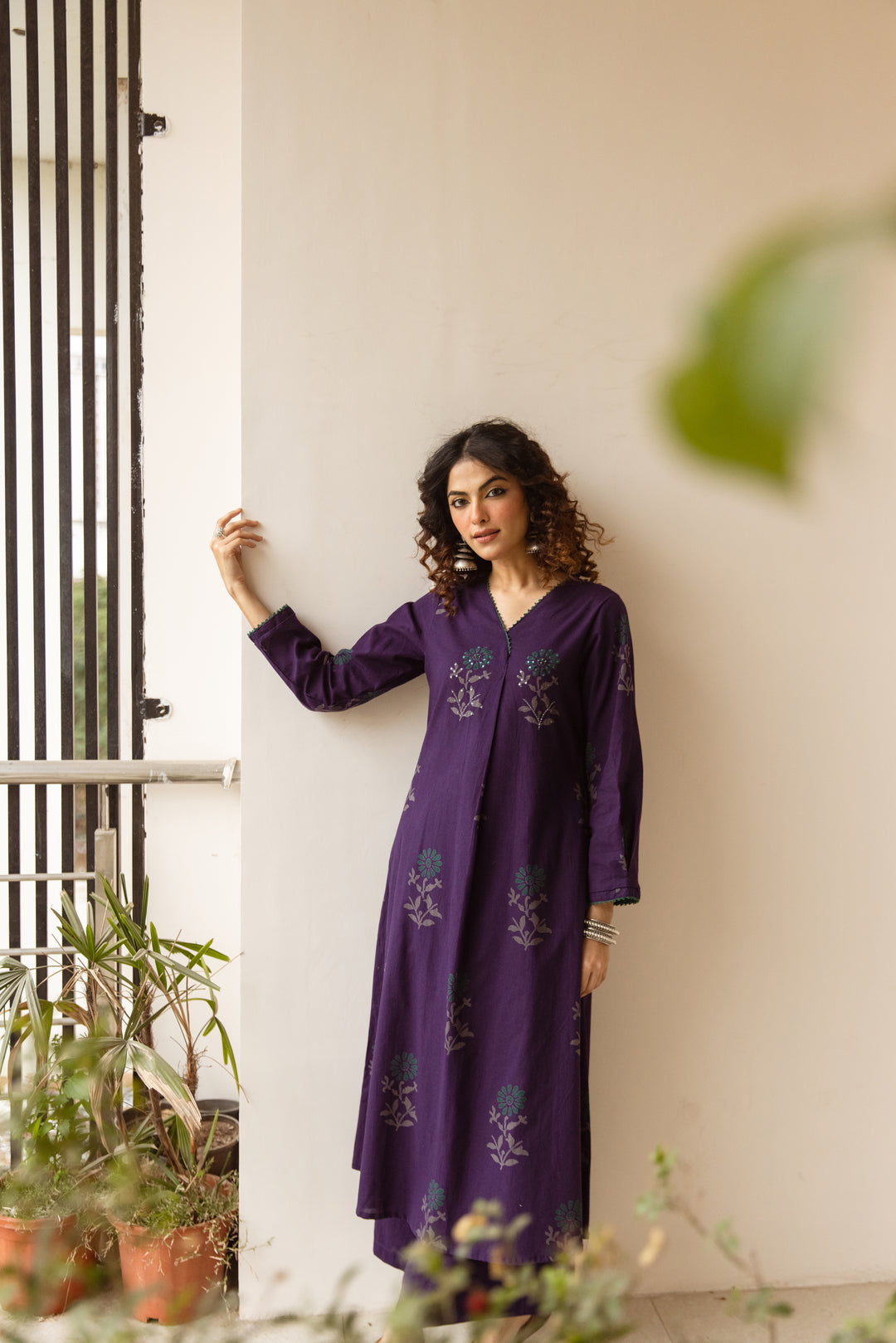 Nehamta Women's Dark Purple Cotton Flex Kurta With Palazzo set