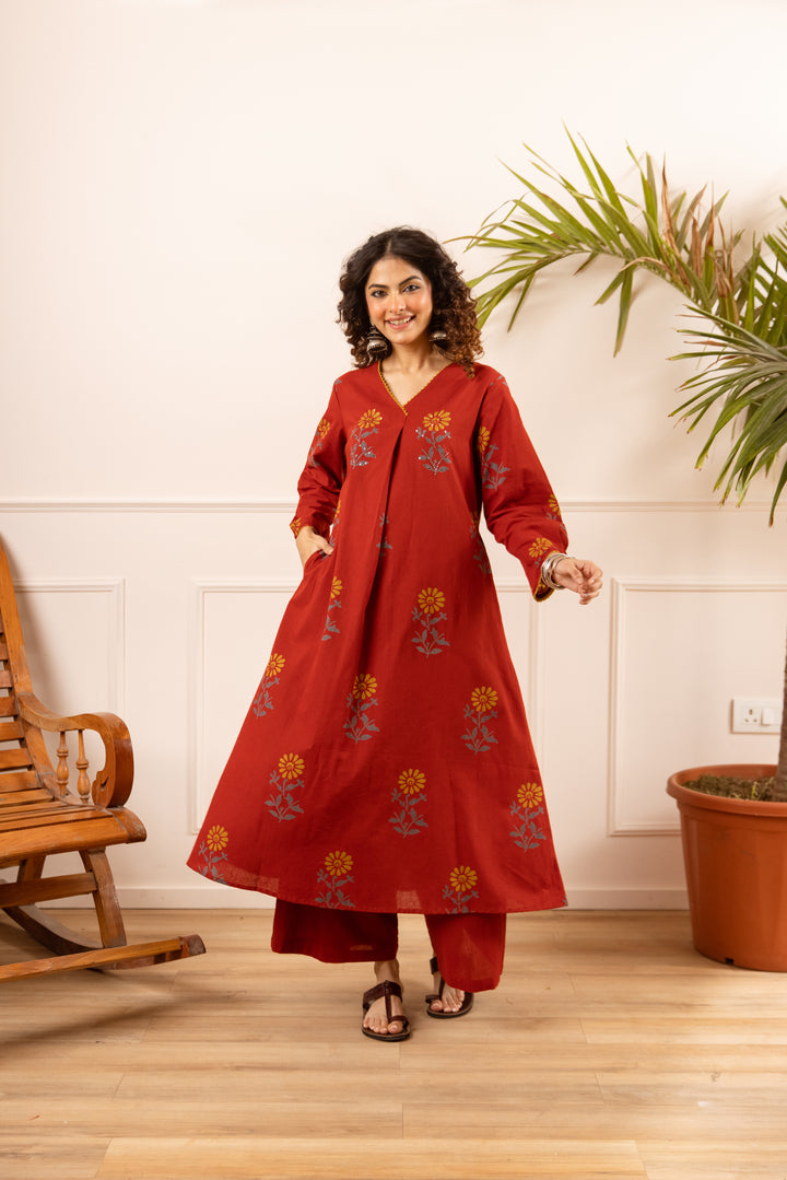 Nehamta Women's Red Cotton Flex Kurta With Palazzo set