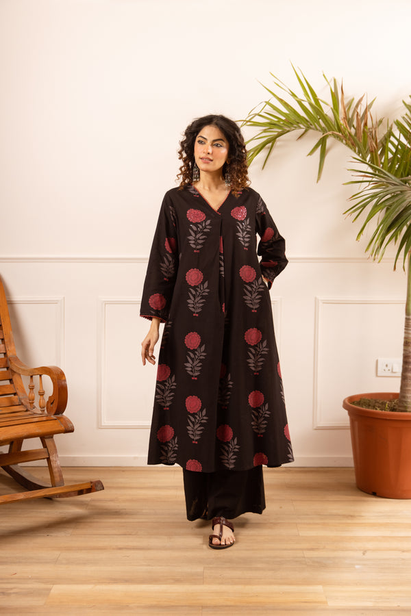 Nehamta Women's Black Cotton Flex Kurta With Palazzo set