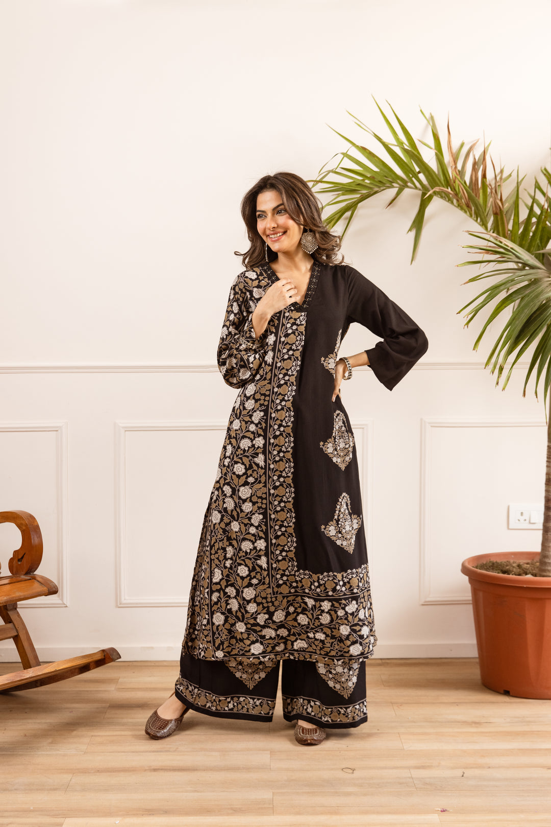 Nehamta Women's Black Rayon Kurta & Palazzo Set