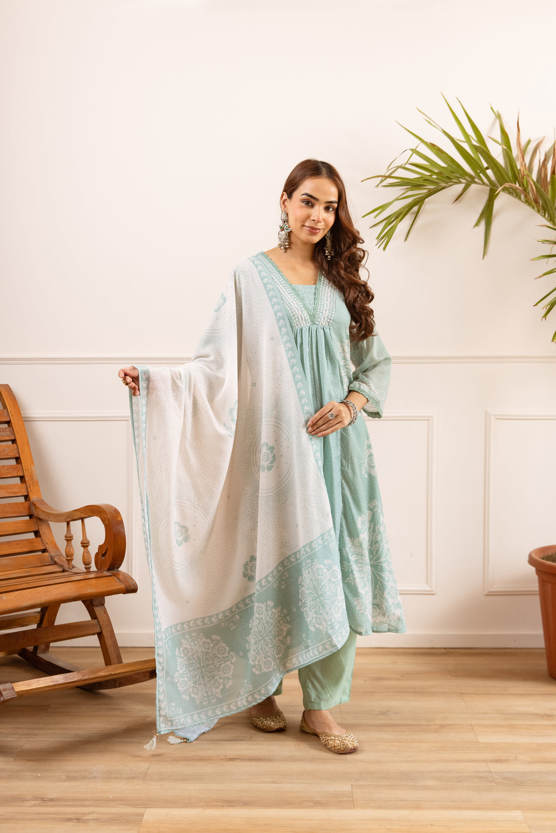 Nehamta Women's Sea Green Silk Blend Kurta with Pant & Dupatta