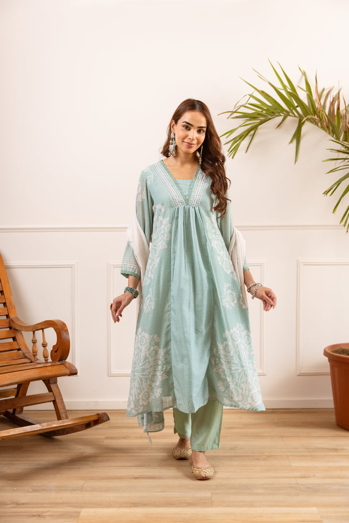 Nehamta Women's Sea Green Silk Blend Kurta with Pant & Dupatta