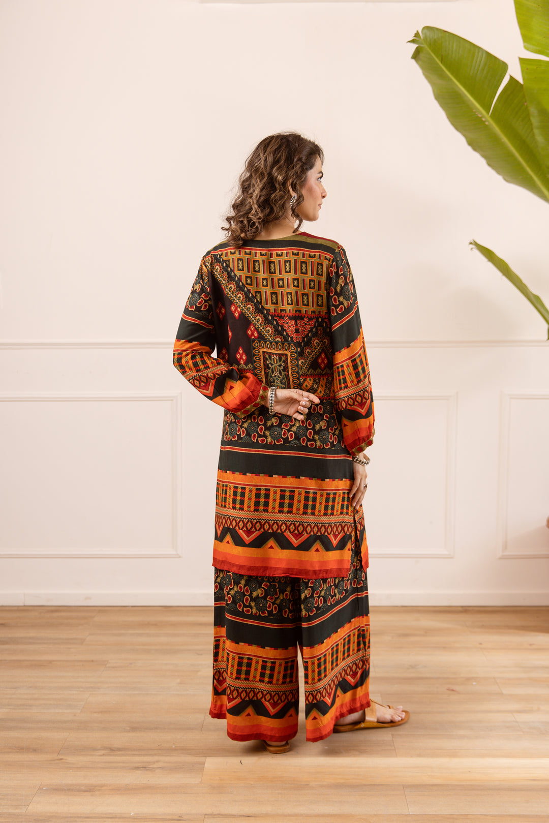 Nehamta Women's Black Rayon Kurta & Palazzo Set