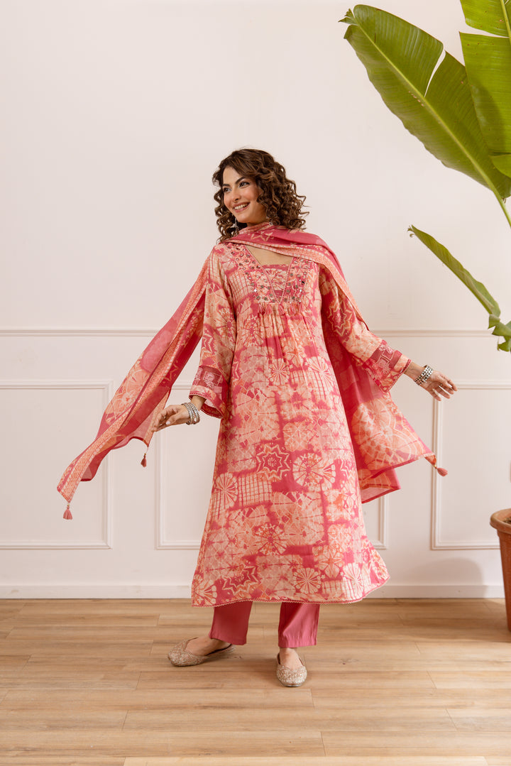 Nehamta Women's Peach Chanderi Cotton Kurta with Pant & Dupatta