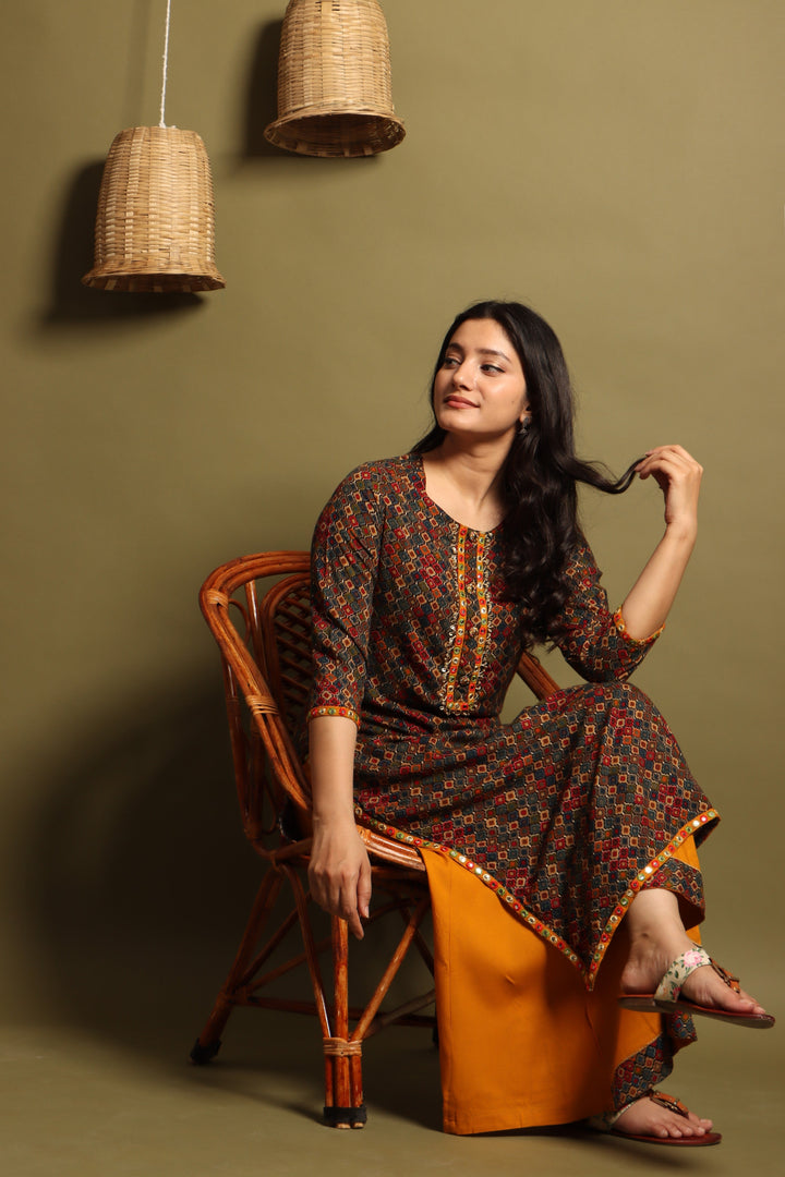 Multicolor Color Straight Womens Kurta with Divider Palazzo