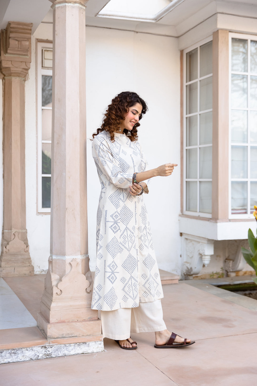Nehamta Women's White Cotton Blend Kurta & Palazzo Set