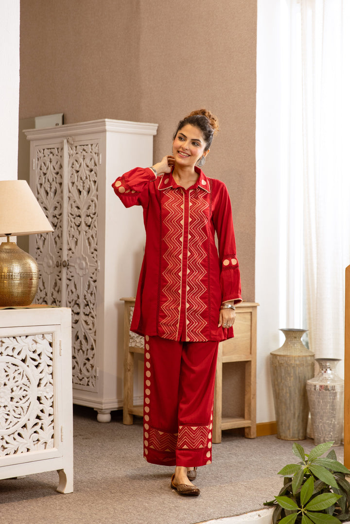 Nehamta Women's Red Cotton Kurta & Pant Set