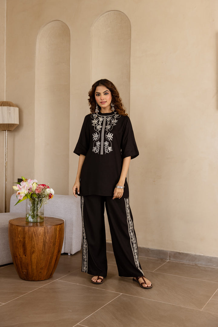 Nehamta Women's Black German Rayon Tunic & 1 Pant Co-Ords Set