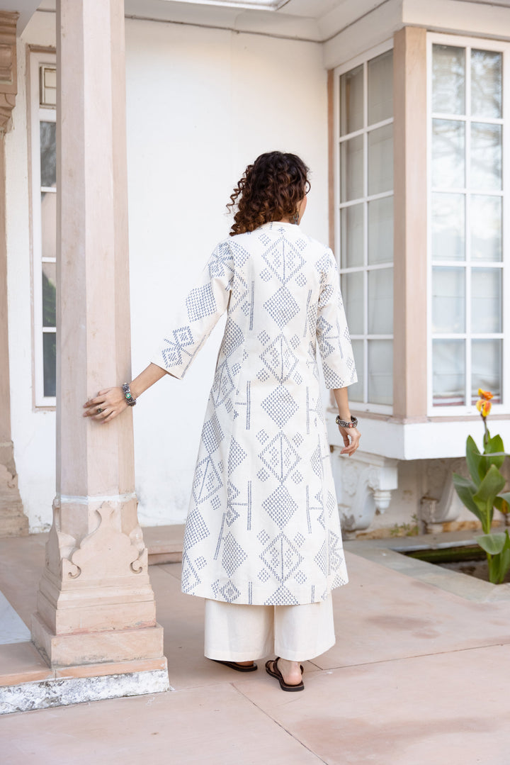 Nehamta Women's White Cotton Blend Kurta & Palazzo Set