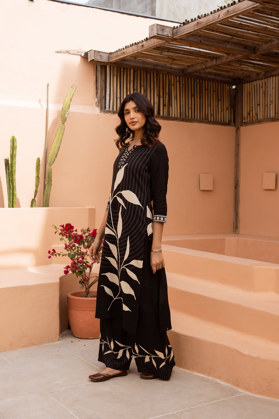 Nehamta Women's Black German Rayon Kurta & Palazzo Set